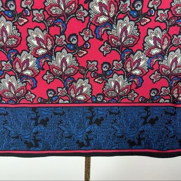 Max Studio Red Floral Shift Dress Size Medium - Picture 4 of 7